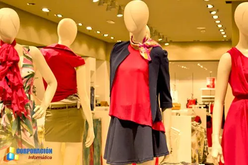 Escaparatismo en tiendas de ropa, calzado y complementos